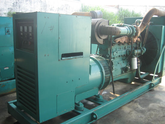 平泉租赁发电机- 发电机碳刷磨损的原因是什么