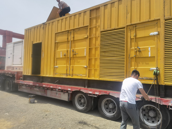 平泉除了负载情况和发动机维护，还有哪些因素会影响 200kw 柴油发电机的油耗？