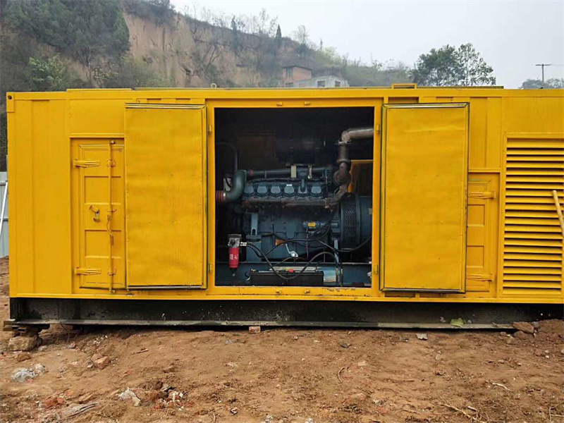 平泉发电机租赁冷却液的沸点降低到多少时需要更换