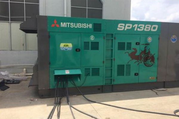 平泉为什么有些柴油发电机组的输出电压可以调节？