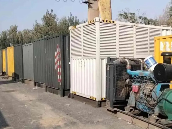 平泉200KW柴油发电机机组每小时油耗是多少？