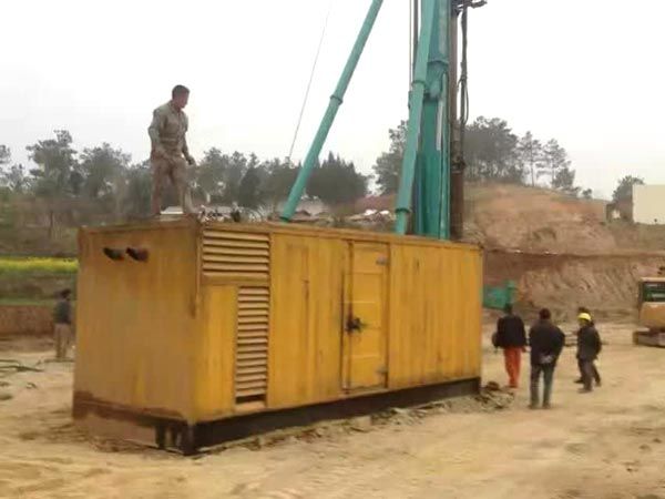 平泉如何判断水冷式机油散热器密封件是否需要更换？